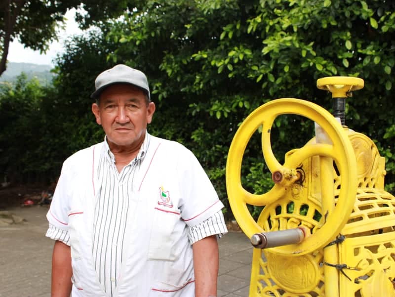Piedecuesta Street Vendor - Image 1