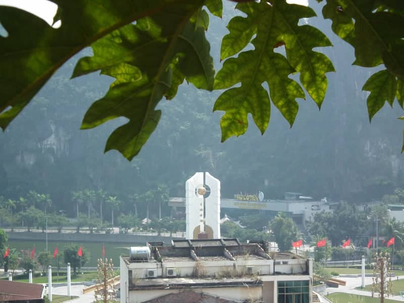 Quang Ninh Martyrs Memorial, Ha Long - Image 1