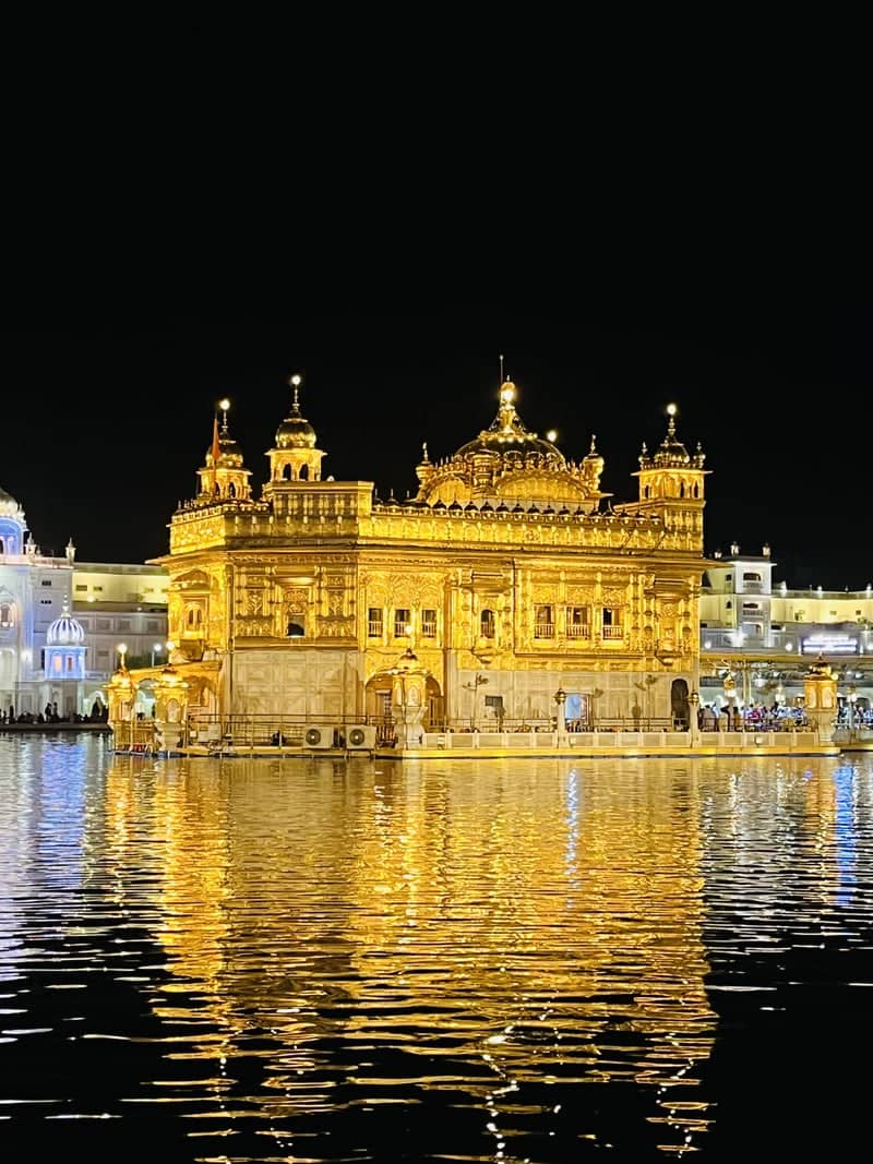 Golden Temple (Harmandir Sahib) - Image 1
