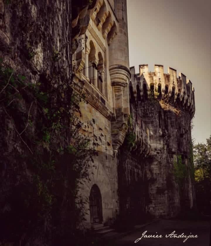 Butrón Castle - Image 1