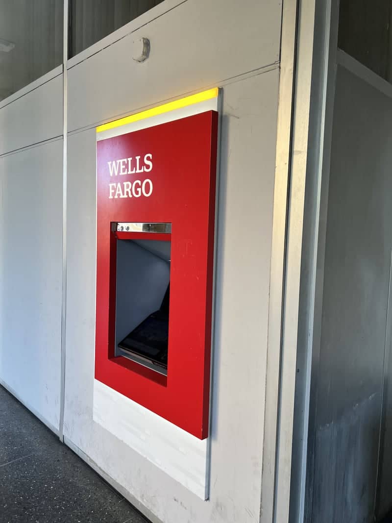 Wells Fargo ATM Lafayette - Image 1