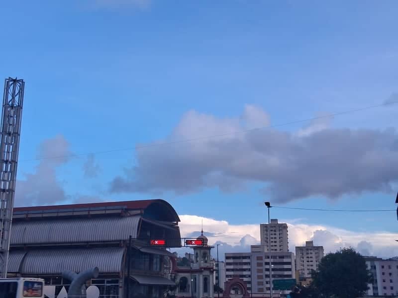 Plaza Venezuela Urban View - Image 1