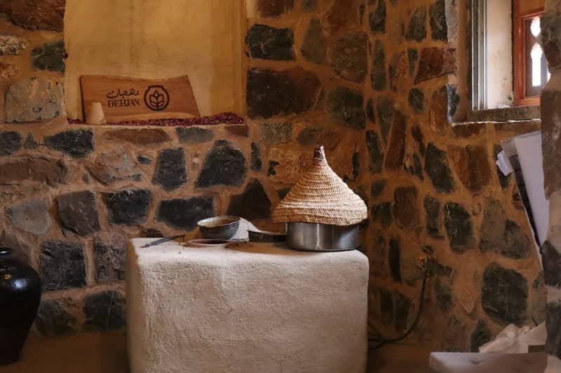 Deijan Cafe, Nakhal - Image 1