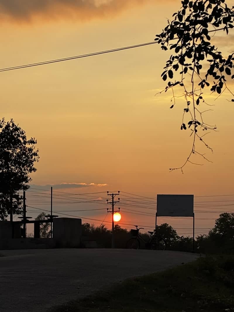 Aekamba Sunset Road - Image 1