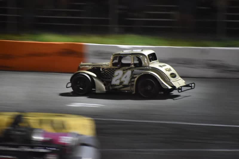 Riverhead Raceway - Image 1