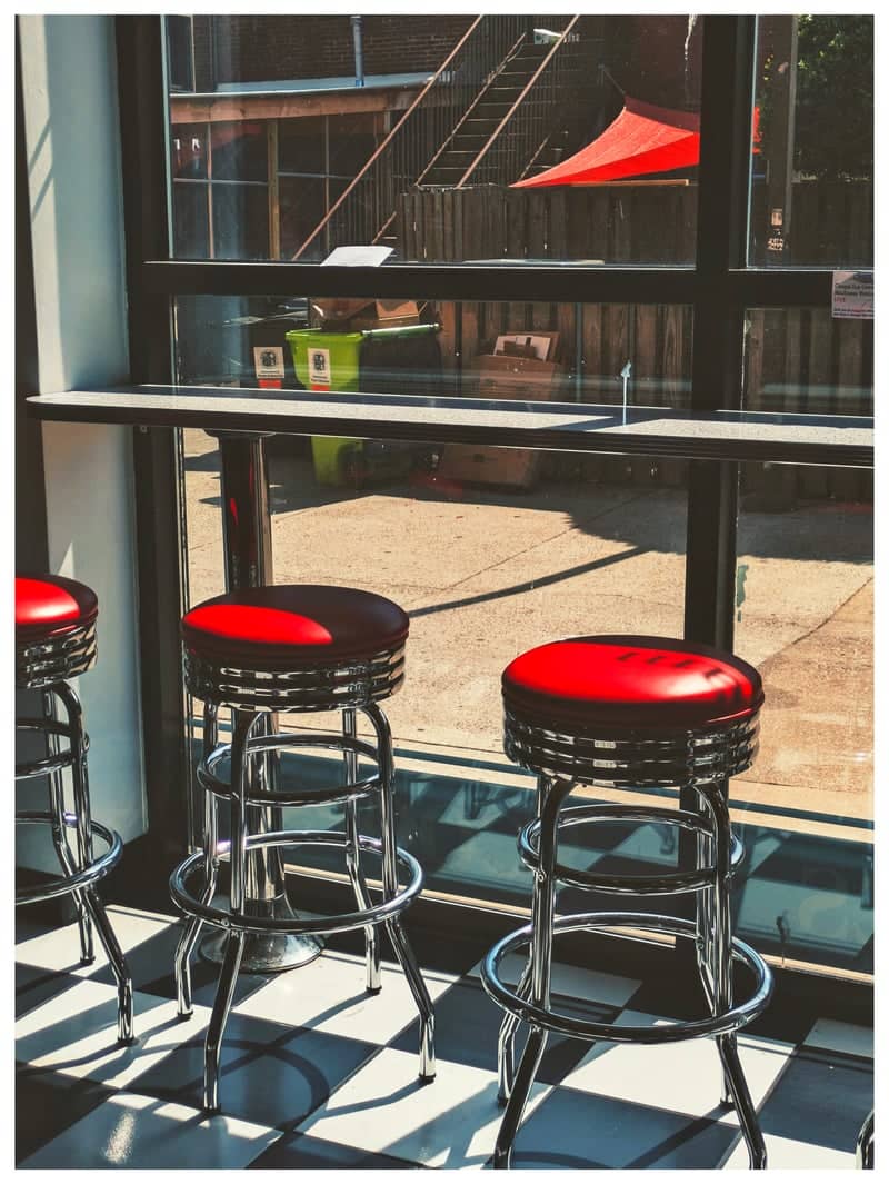 Clarendon Retro Diner - Image 1