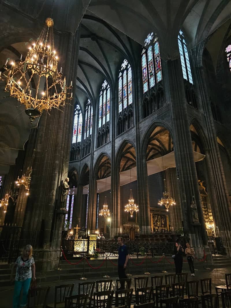 Clermont-Ferrand Cathedral - Image 1