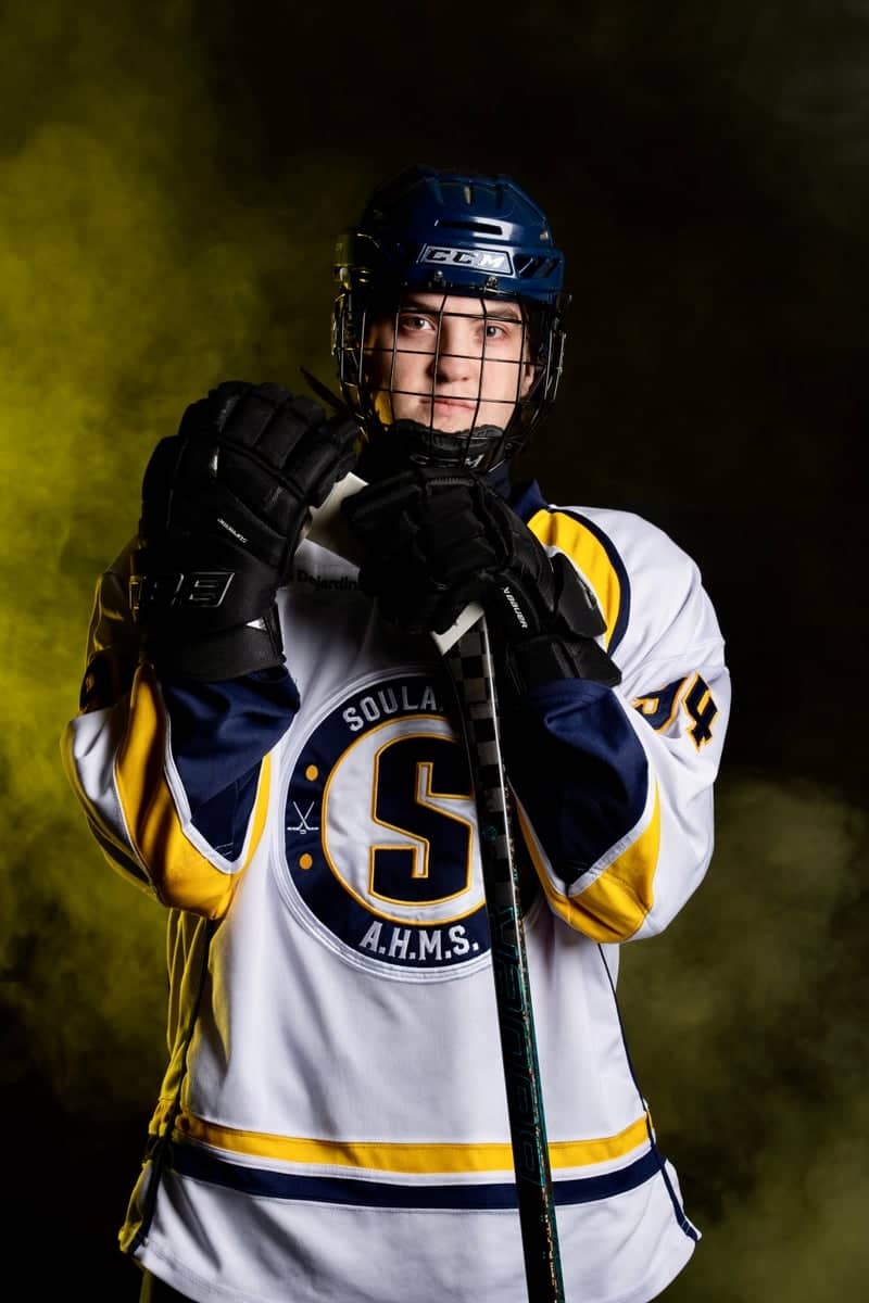 Lachine Hockey Portrait Studio - Image 1