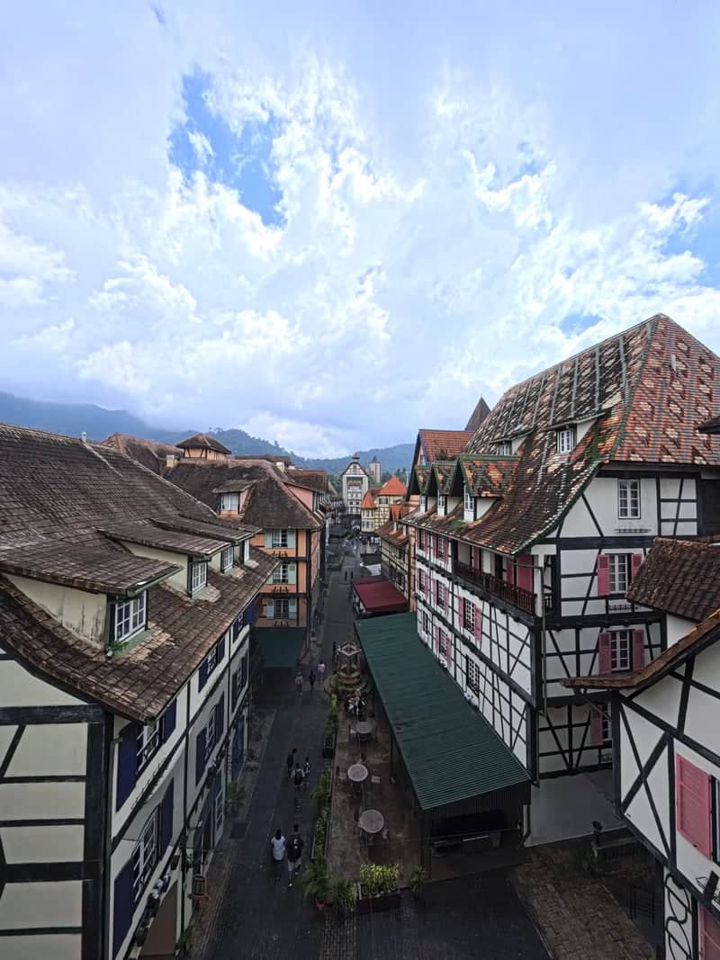 Colmar Tropicale, Berjaya Hills - Image 1