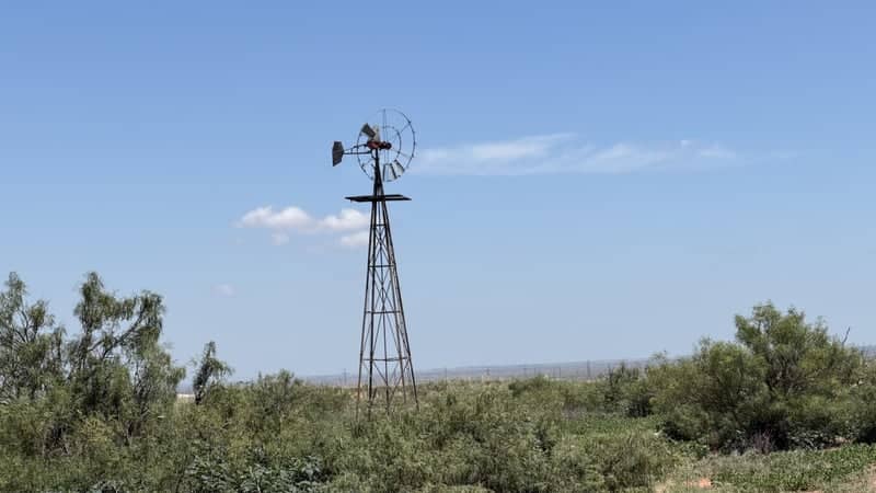 Eunice Desert Windmill - Image 1