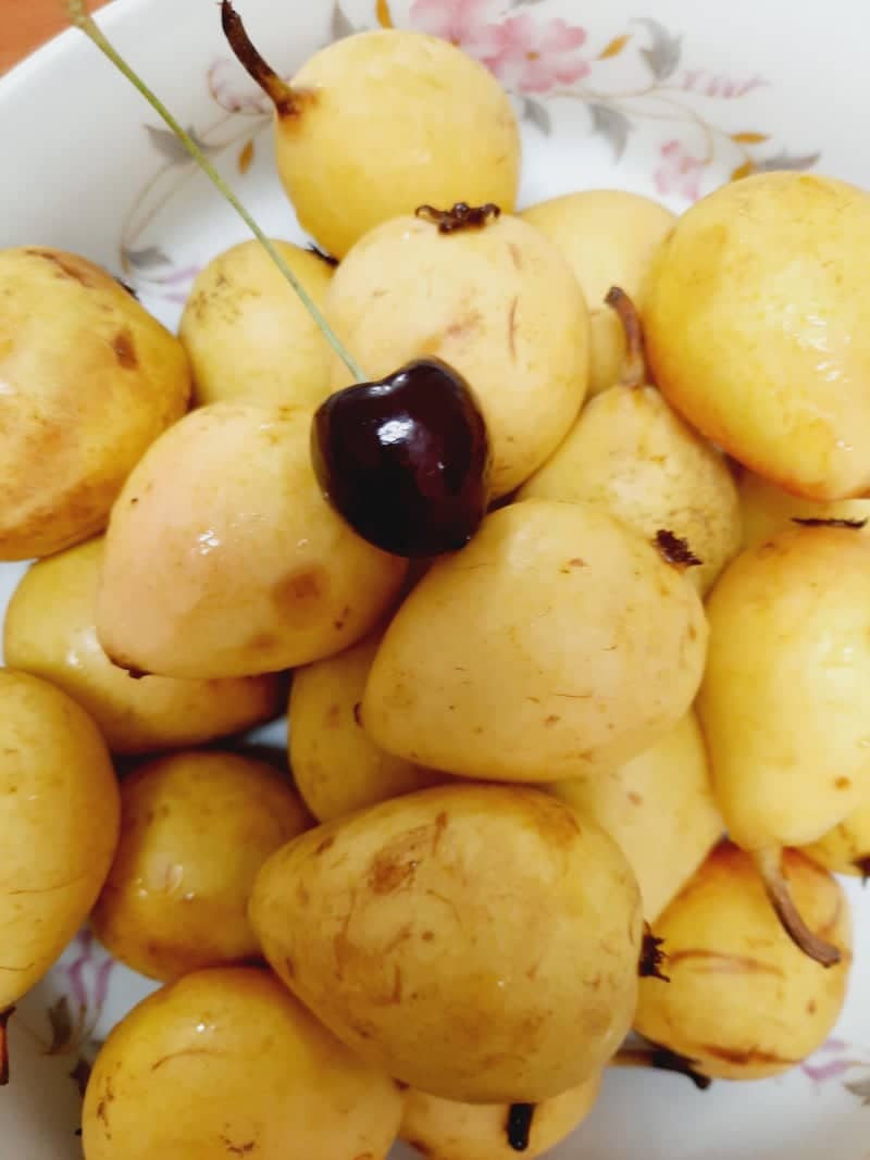 Tehran Local Fruit Market - Image 1