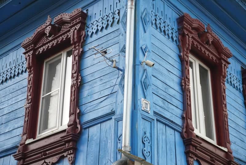 Traditional Wooden House in Raevo - Image 1