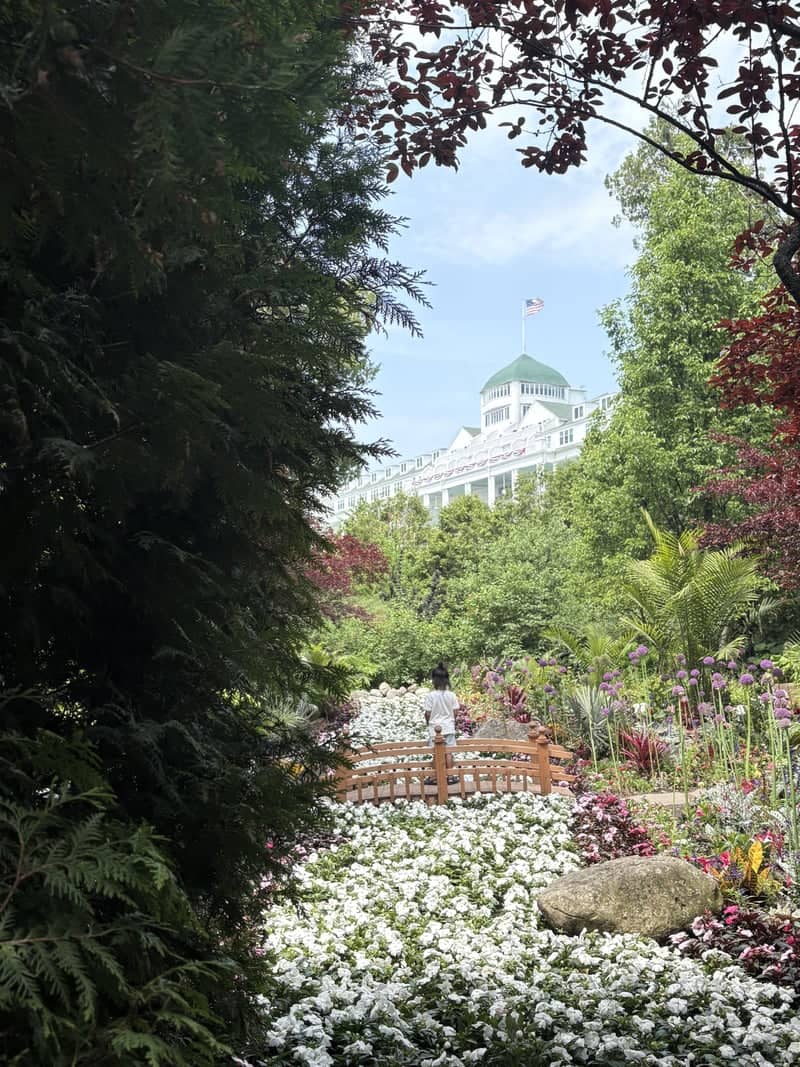 Grand Hotel Gardens - Image 1