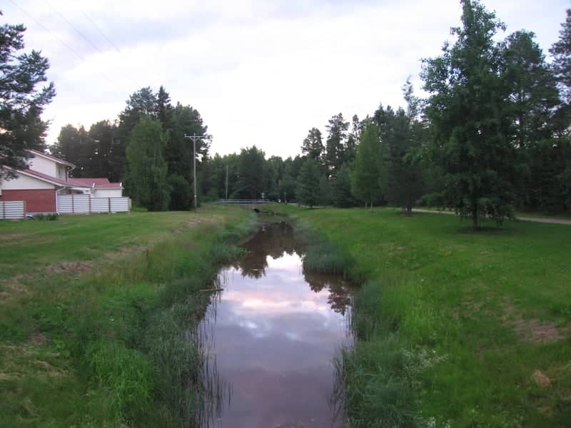 Oulunsalo Residential Canal - Image 1