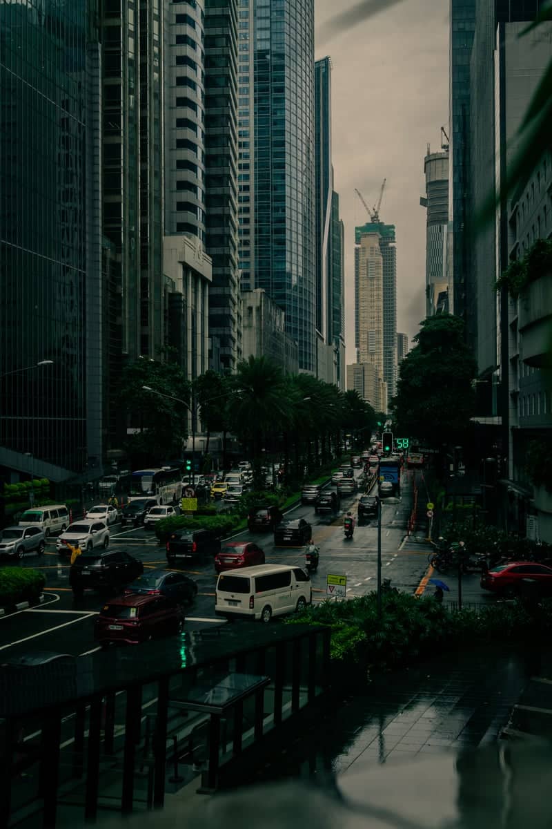 Ayala Avenue, Makati CBD - Image 1