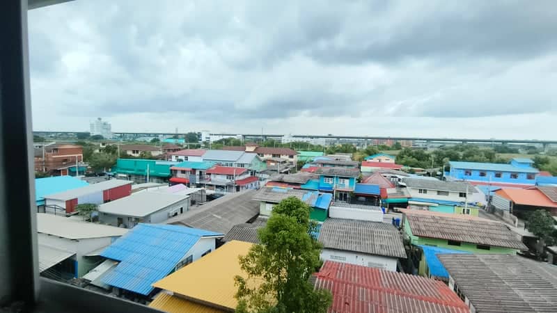 Colorful Rooftops of Samut Prakan - Image 1