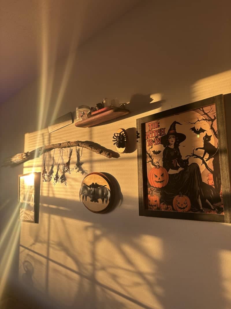 Seasonal Interior Wall Decor - Image 1