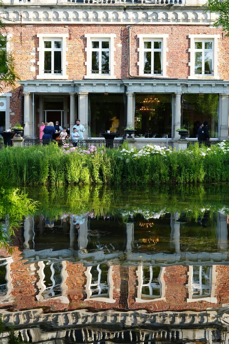 Huizingen Castle Estate - Image 1