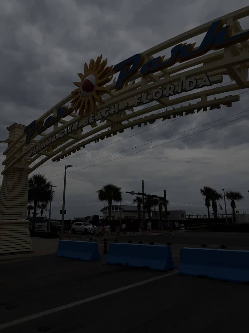 Pier Park Entrance Arch - Image 1
