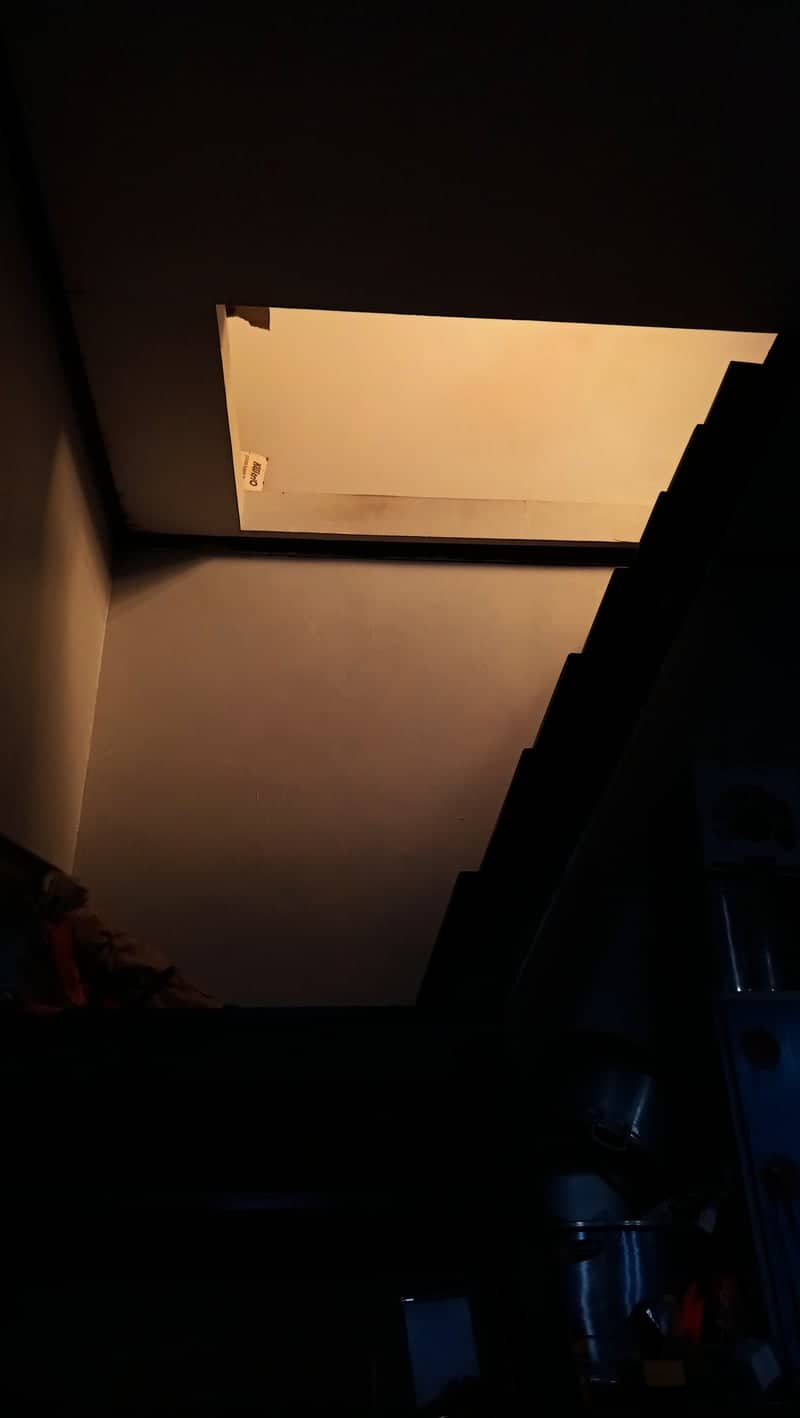 Indoor Light Play in Bontang - Image 1