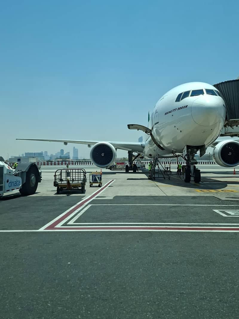 Dubai International Airport (DXB) Tarmac - Image 1