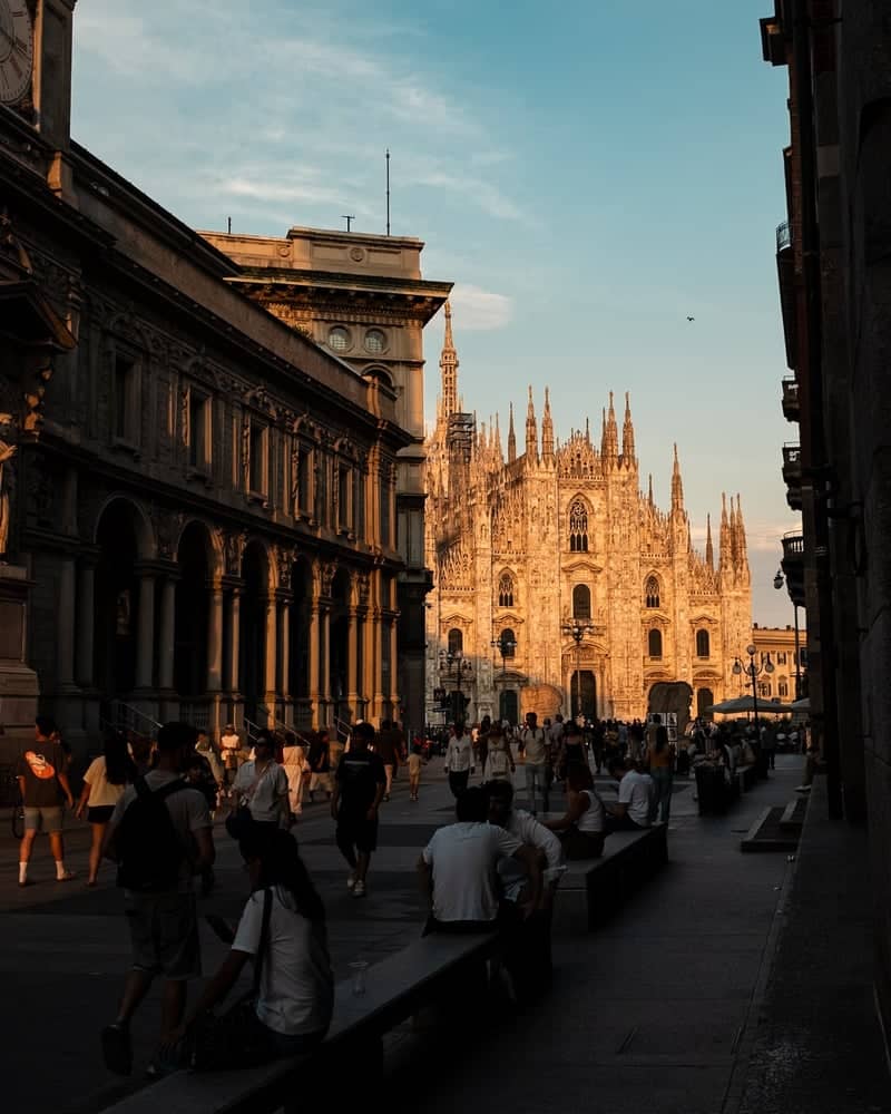 Duomo di Milano from Passaggio Degli Osii - Image 1