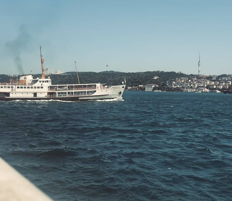 Üsküdar Bosphorus Waterfront - Image 1