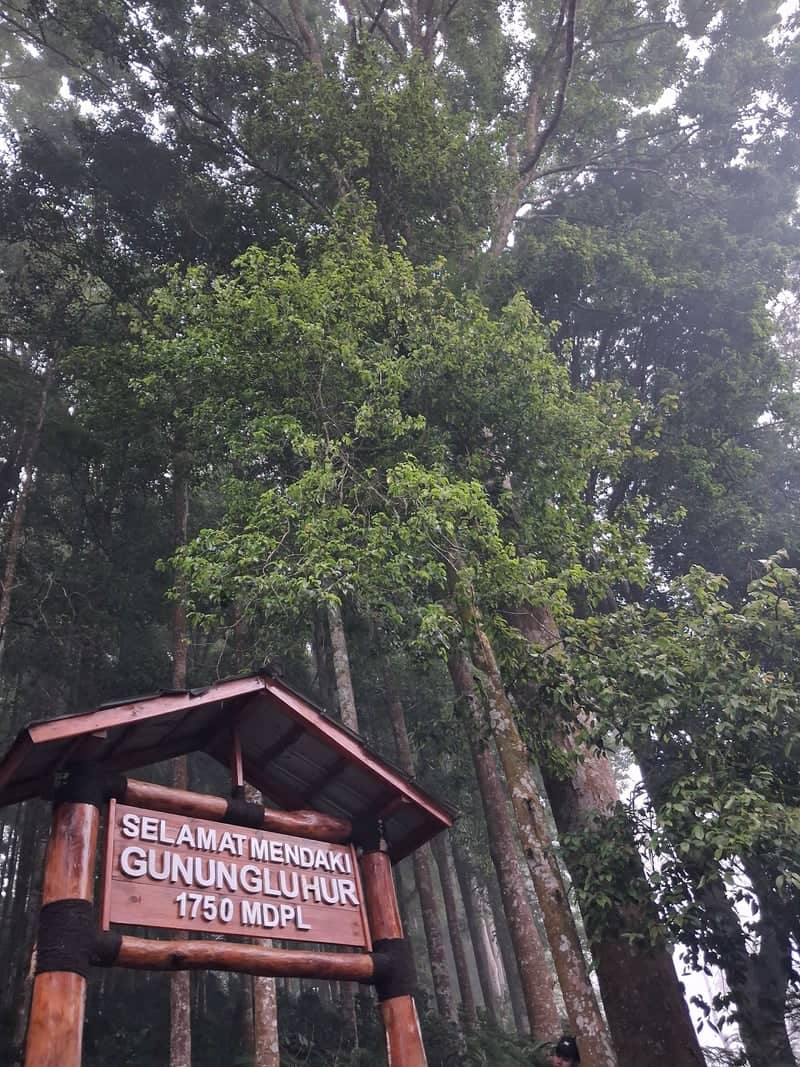 Gunung Luhur Ciusul - Image 1