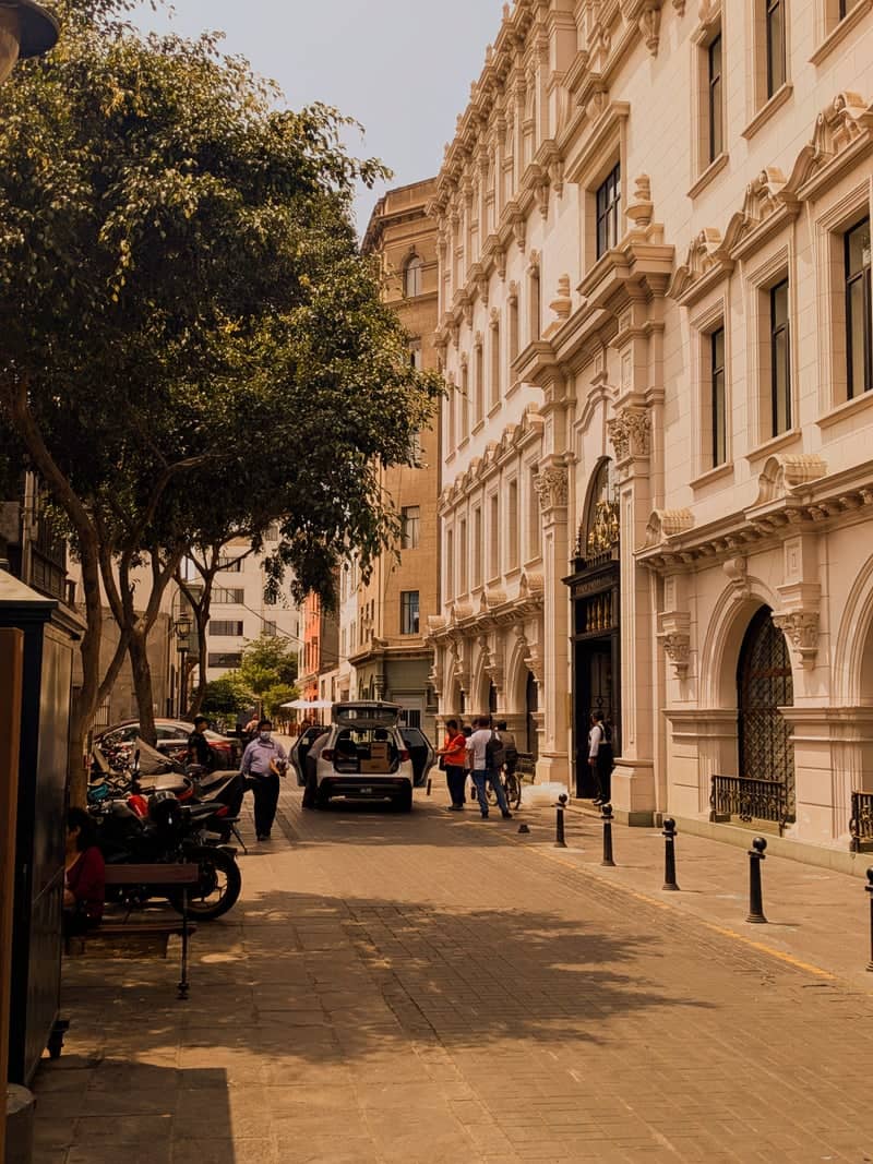 Historic Architecture on Jirón Lampa - Image 1