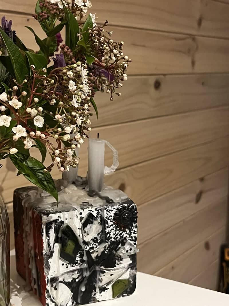 Artisanal Decor at a Pucón Lodge - Image 1