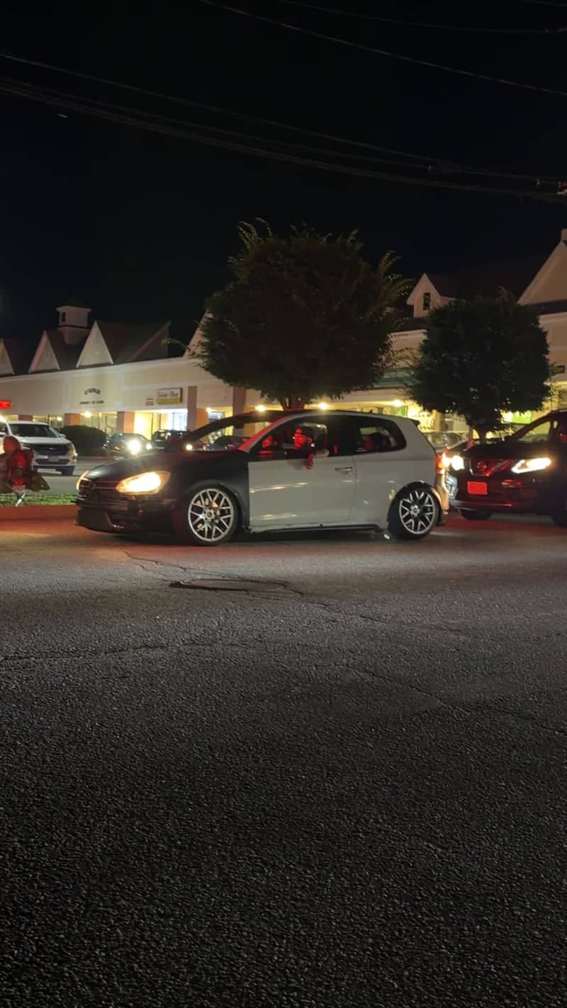 Putnam Plaza Car Meet - Image 1