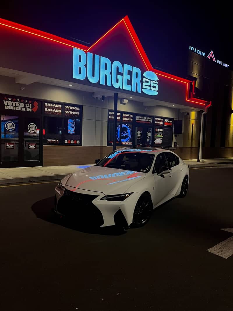 Burger 25, Brick - Image 1
