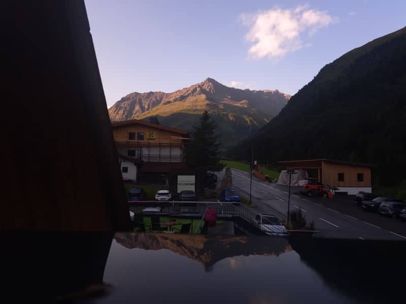 Pitztal Valley Mountain View - Image 1