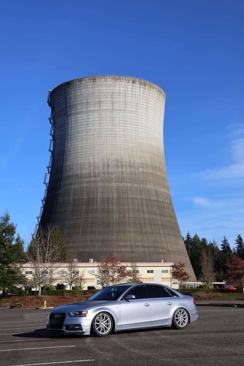 Satsop Business Park Cooling Towers - Image 1
