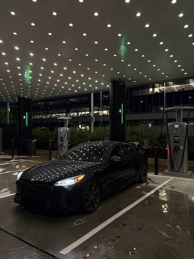 Mercedes-Benz Charging Hub Sandy Springs - Image 1