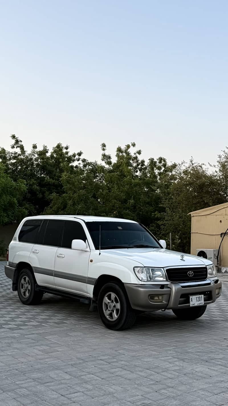 Al Khawaneej Suburban Driveway - Image 1