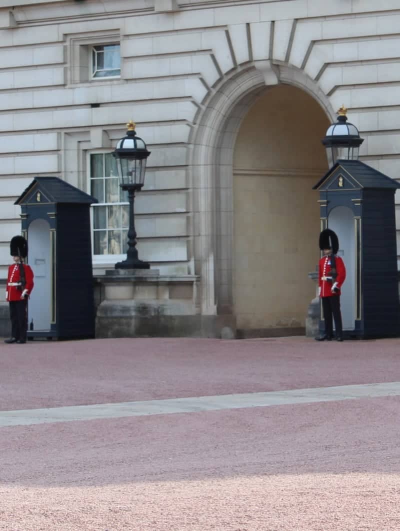 Buckingham Palace - Image 1