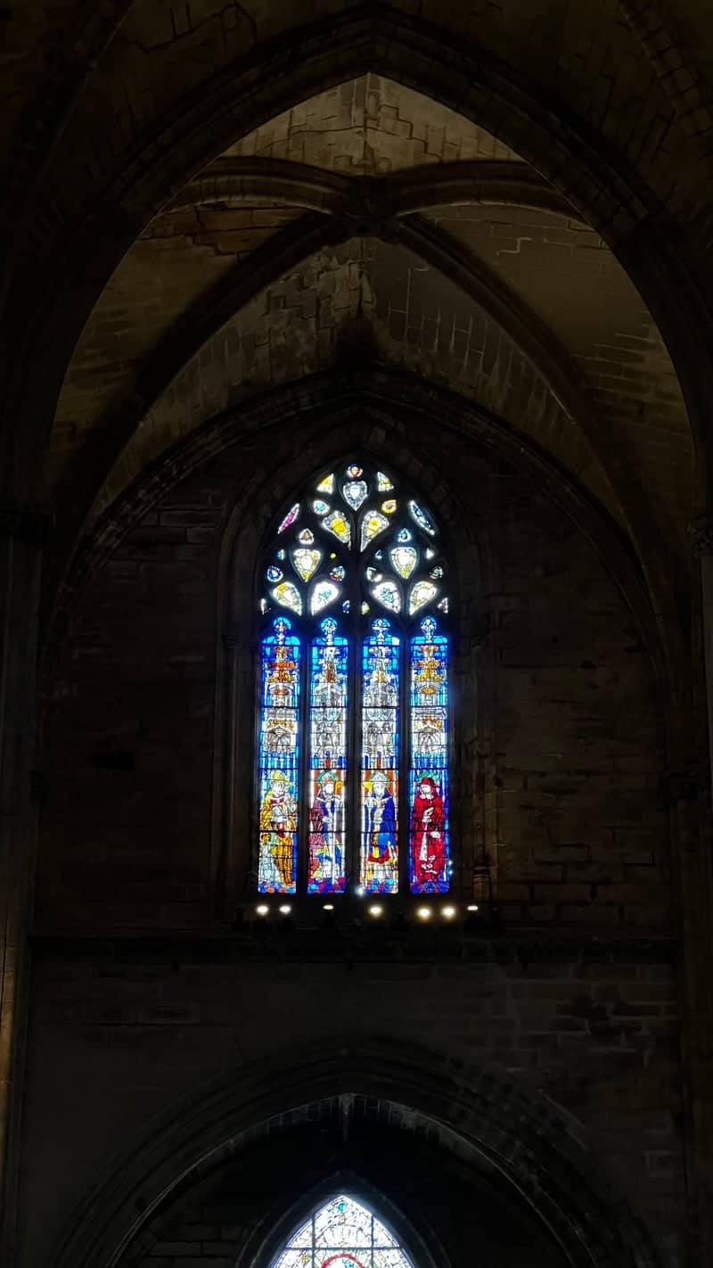Seville Cathedral Stained Glass - Image 2