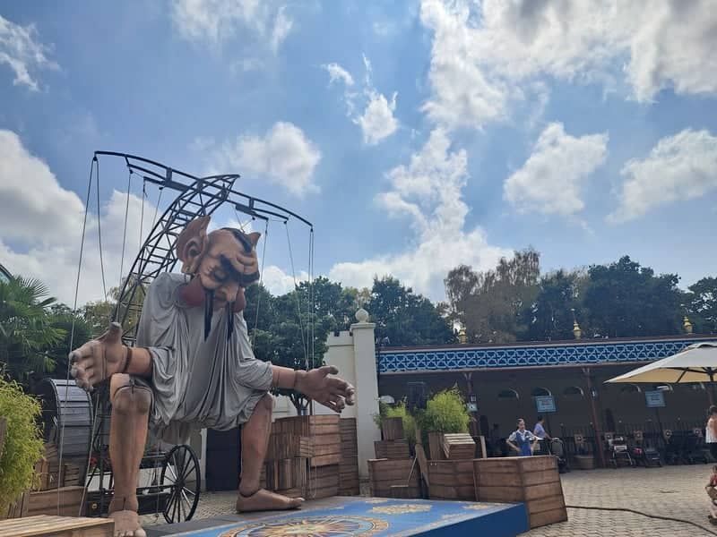 Giant Marionette Stage - Image 1