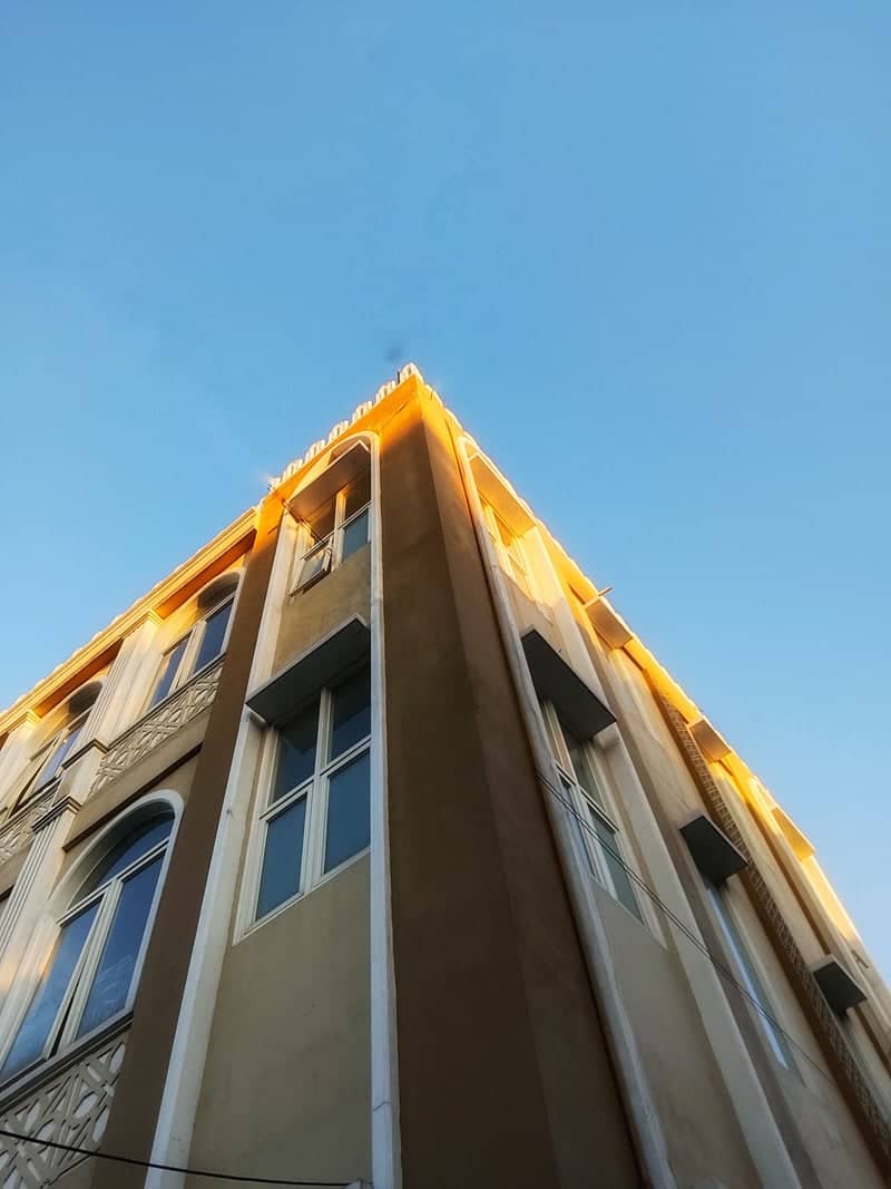 Batu Colonial-Style Architecture - Image 1