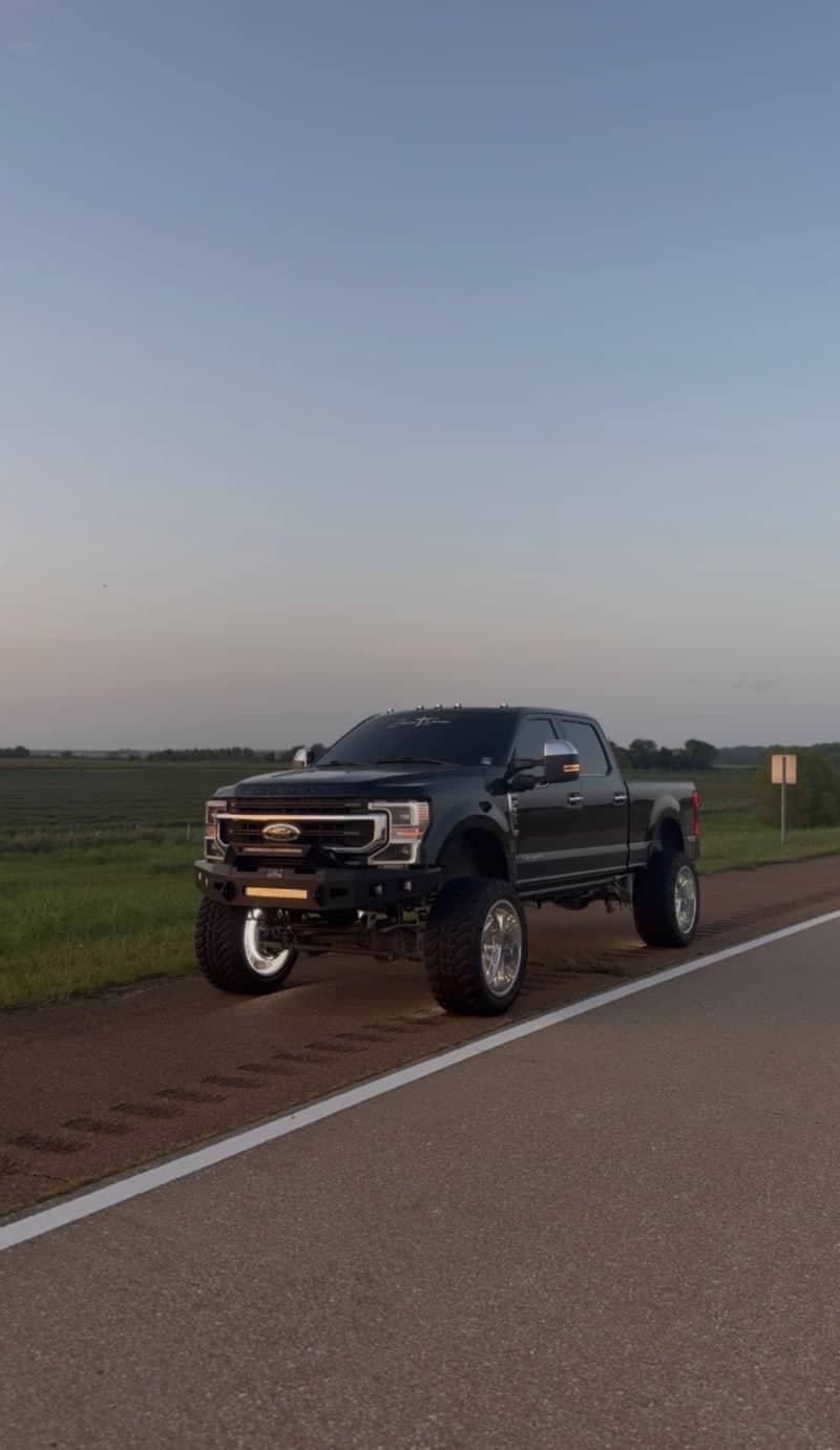 Mississippi Delta Rural Roadside - Image 1