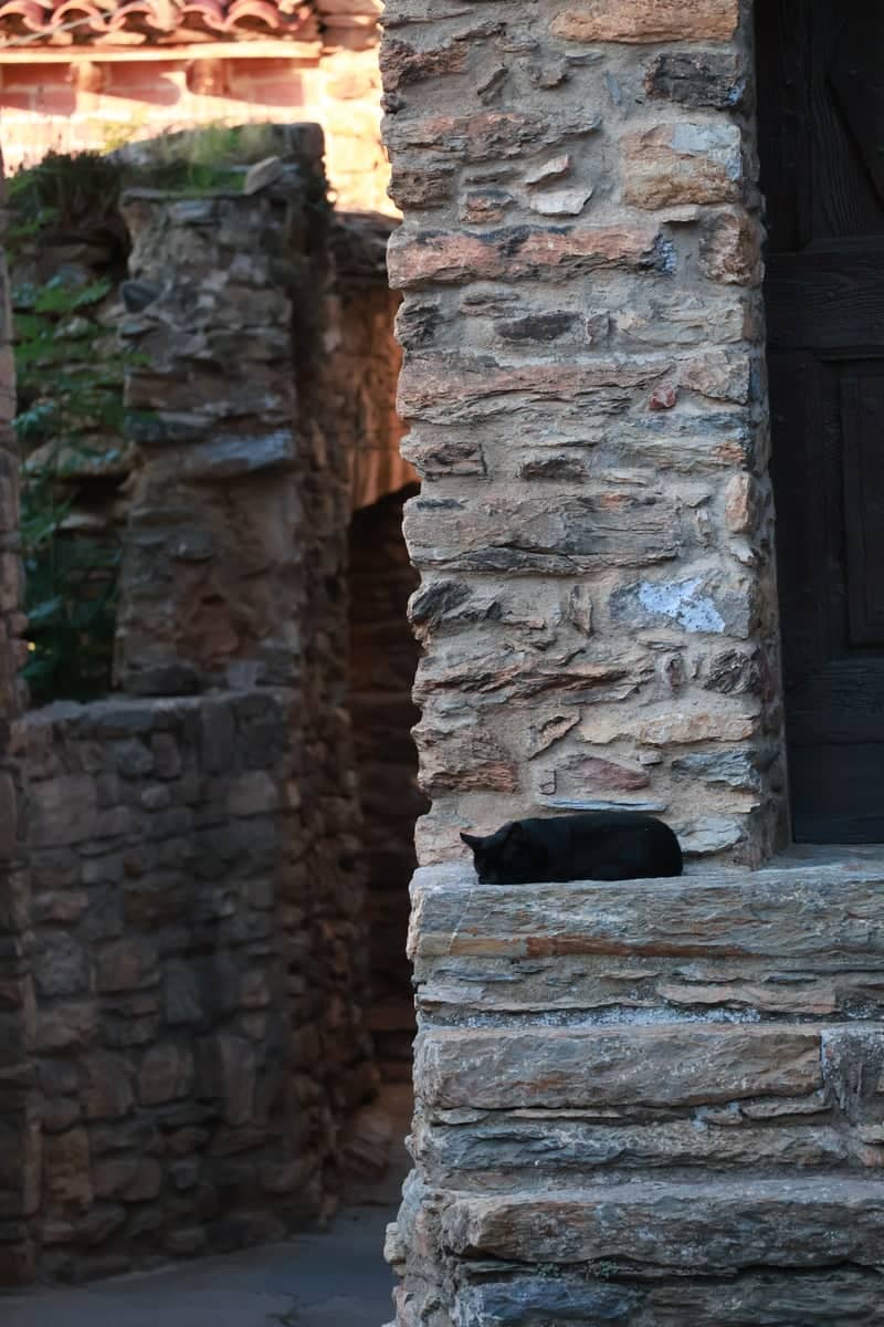 Historic Stone Alleys of Alàs - Image 1