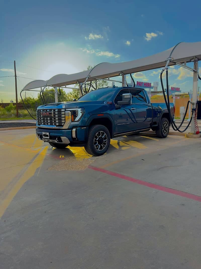 Big Spring Car Wash - Image 1