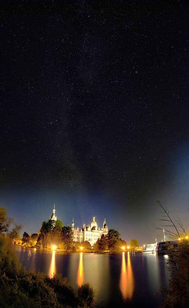 Schwerin Castle from Lake Schwerin - Image 1