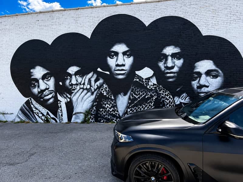 Jackson 5 Mural - Image 3