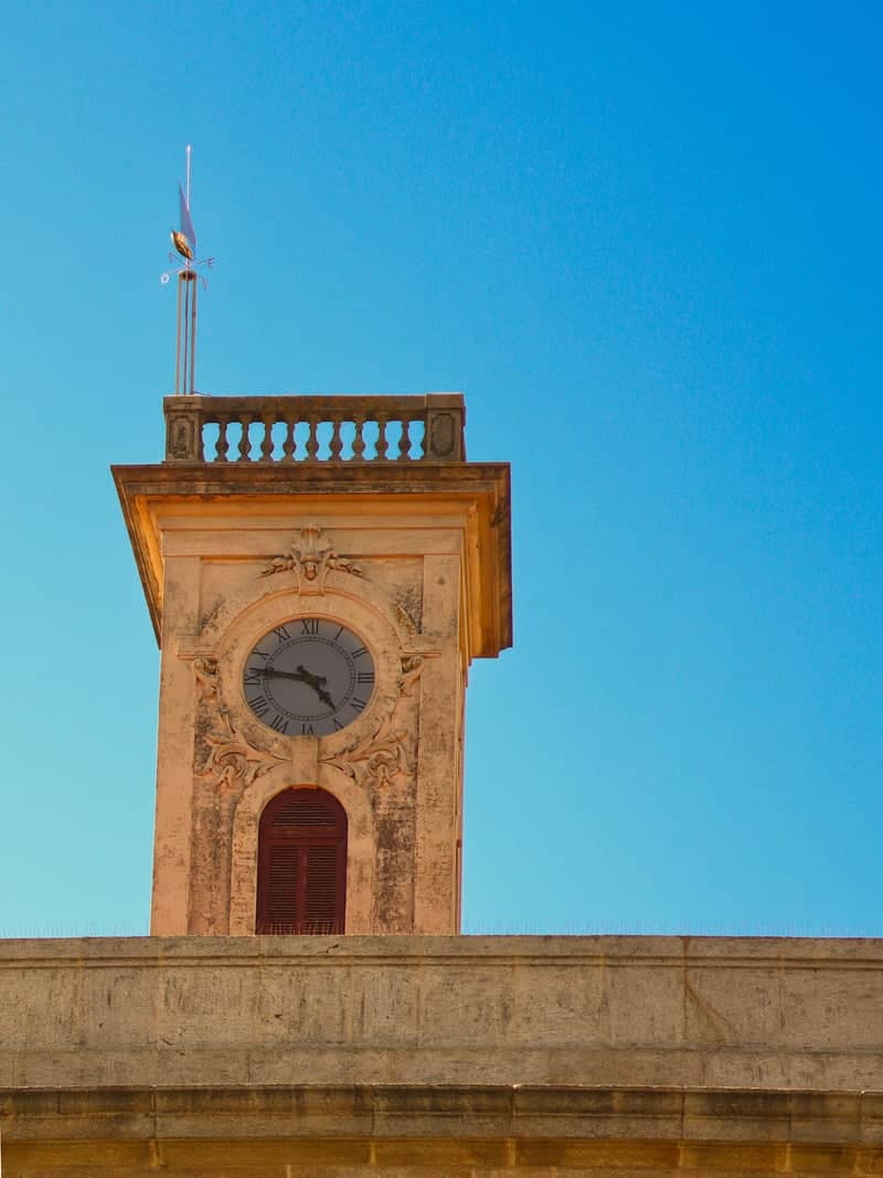 Mercado Municipal de Póvoa de Varzim Clock Tower - Image 1
