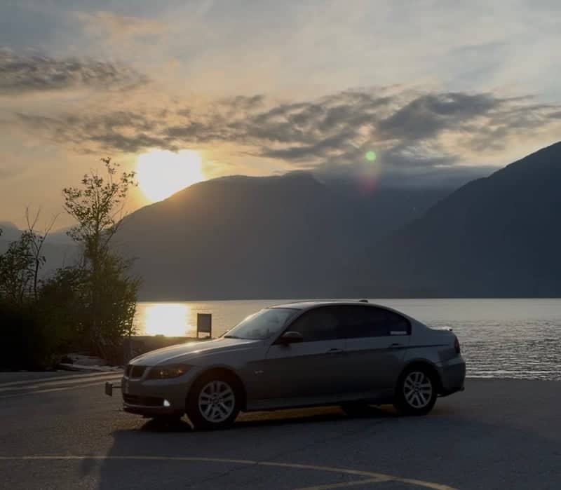 Howe Sound Viewpoint, Lions Bay - Image 1