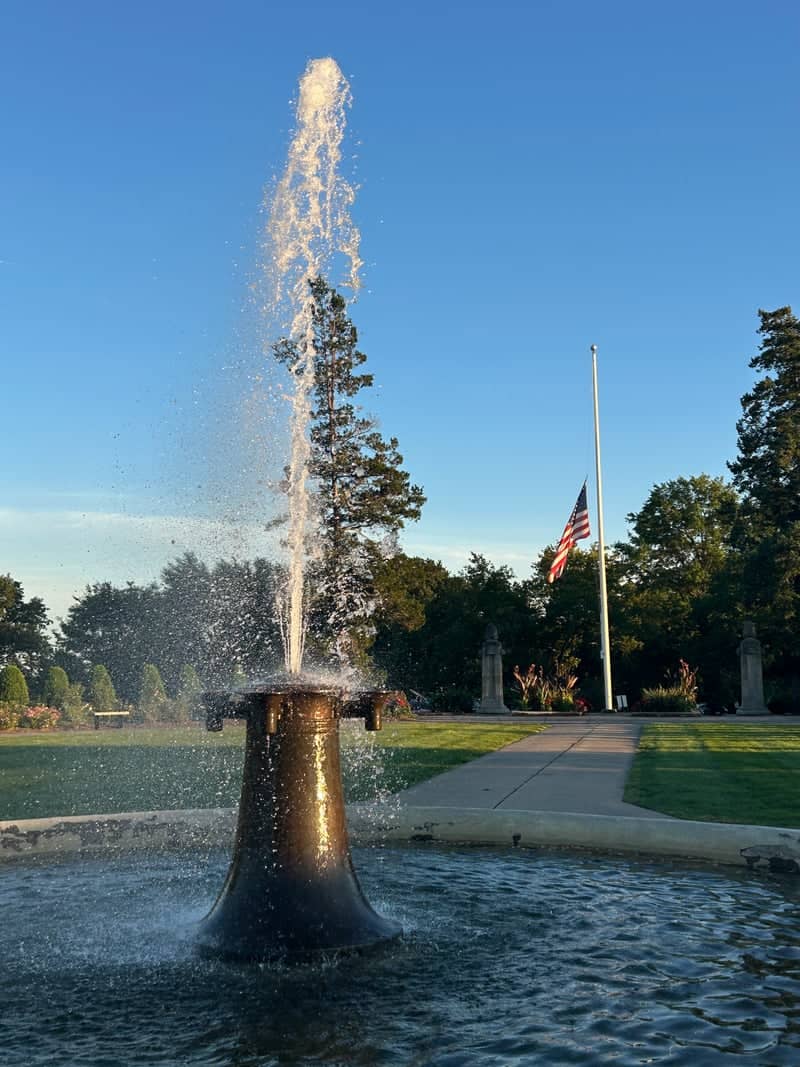 Walnut Hill Park World War I Memorial - Image 1