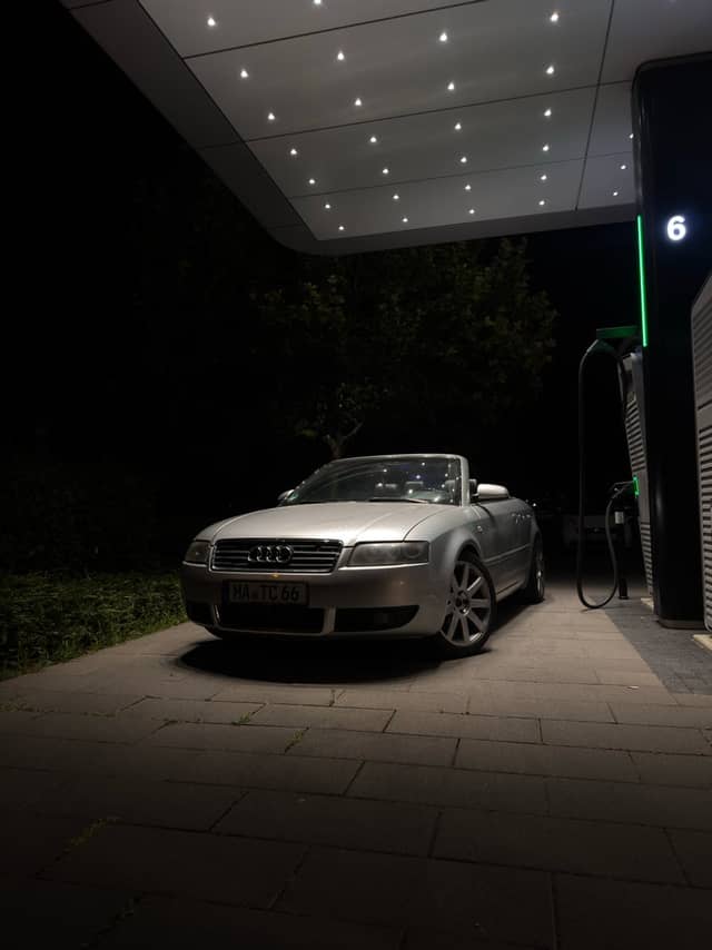 Mannheim Modern Charging Station - Image 1
