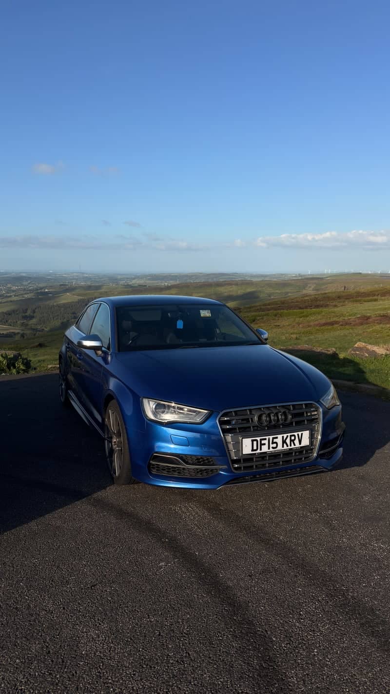 Holme Moss Viewpoint - Image 1